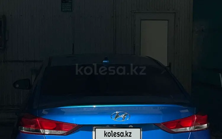 Hyundai Elantra 2016 годаүшін4 800 000 тг. в Атырау