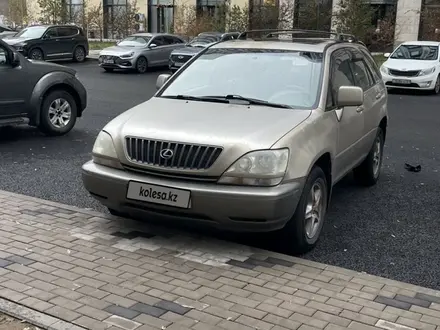 Lexus RX 300 1999 года за 5 000 000 тг. в Астана