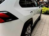 Toyota RAV4 2021 годаүшін15 500 000 тг. в Алматы – фото 3