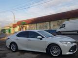 Toyota Camry 2018 годаfor12 800 000 тг. в Шымкент – фото 3