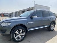 Volkswagen Touareg 2007 года за 6 900 000 тг. в Алматы