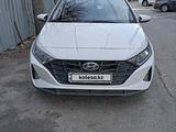 Hyundai i20 2023 года за 7 900 000 тг. в Алматы