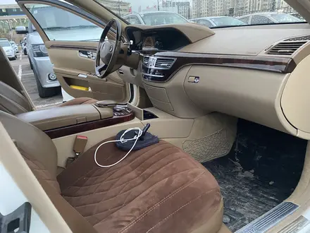 Mercedes-Benz S 550 2006 года за 6 000 000 тг. в Атбасар – фото 24