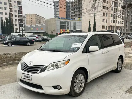 Toyota Sienna 2013 года за 8 600 000 тг. в Актау – фото 3