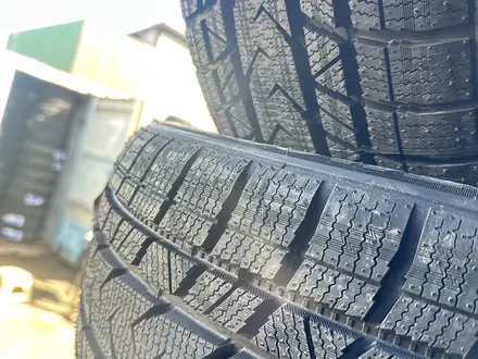 245/40/19 за 45 000 тг. в Алматы