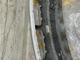 Бампер на бмв ф10 до рест, оригинал, в хорошем состоянии за 140 000 тг. в Алматы – фото 3