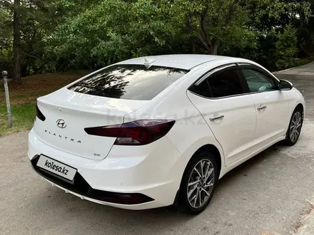 Hyundai Elantra 2020 года за 10 200 000 тг. в Алматы – фото 3