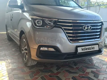 Hyundai Starex 2019 года за 18 000 000 тг. в Алматы – фото 2