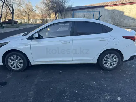 Hyundai Accent 2021 года за 8 300 000 тг. в Талдыкорган – фото 3