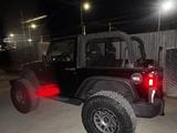 Jeep Wrangler 2018 года за 12 000 000 тг. в Атырау – фото 2