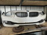 Бампер передний BMW F30 за 135 000 тг. в Алматы