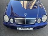 Mercedes-Benz CLK 230 1998 года за 3 200 000 тг. в Усть-Каменогорск – фото 2