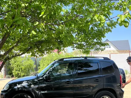 Chevrolet Niva 2015 года за 4 000 000 тг. в Атырау – фото 4