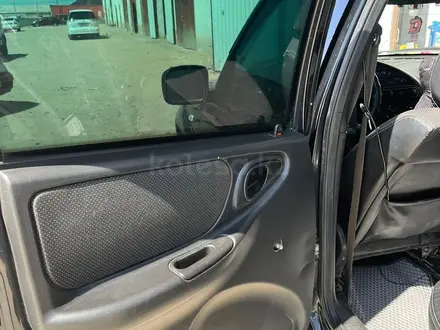 Chevrolet Niva 2015 года за 4 000 000 тг. в Атырау – фото 9