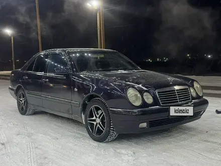 Mercedes-Benz E 230 1997 года за 3 300 000 тг. в Жезказган – фото 3