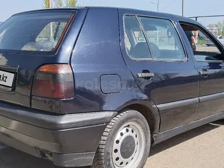 Volkswagen Golf 1994 года за 1 200 000 тг. в Уральск – фото 3