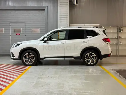 Subaru Forester 2023 года за 14 190 000 тг. в Алматы – фото 4