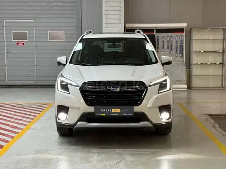 Subaru Forester 2023 года за 14 190 000 тг. в Алматы – фото 2