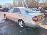 Toyota Camry 2002 года за 5 700 000 тг. в Актобе – фото 5