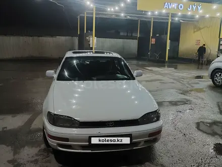 Toyota Camry 1996 года за 2 200 000 тг. в Шымкент – фото 2