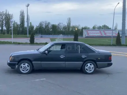 Mercedes-Benz E 230 1993 года за 1 400 000 тг. в Алматы – фото 7