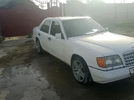 Mercedes-Benz E 200 1994 года за 1 500 000 тг. в Кызылорда – фото 3