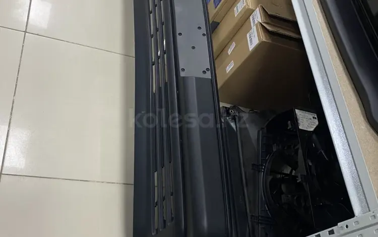 Бампер передний Mercedes W124үшін40 000 тг. в Костанай