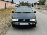 Volkswagen Passat 1995 годаүшін1 750 000 тг. в Тараз