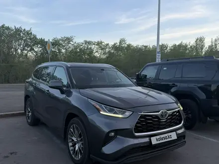 Toyota Highlander 2020 года за 20 000 000 тг. в Астана