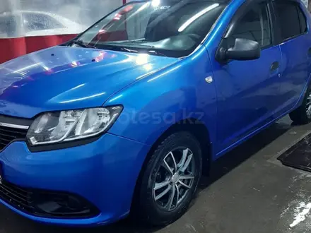 Renault Logan 2016 года за 2 900 000 тг. в Астана – фото 3