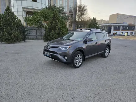 Toyota RAV4 2018 года за 8 800 000 тг. в Актау – фото 5