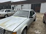 Mercedes-Benz E 230 1989 года за 1 000 000 тг. в Тараз – фото 2