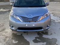 Toyota Sienna 2014 года за 10 000 000 тг. в Актау