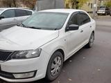 Skoda Rapid 2013 года за 4 200 000 тг. в Петропавловск – фото 2