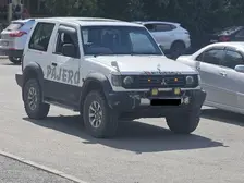 Mitsubishi Pajero, 1992