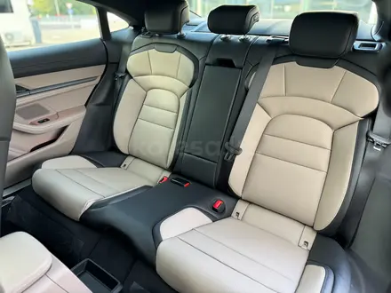 Porsche Taycan 2024 года за 57 000 000 тг. в Алматы – фото 24