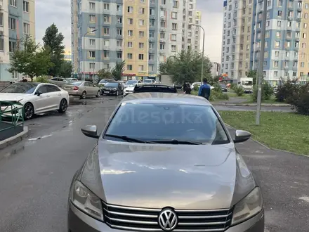 Volkswagen Passat 2012 года за 5 300 000 тг. в Алматы – фото 2