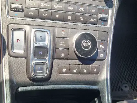 Hyundai Santa Fe 2022 года за 12 000 000 тг. в Усть-Каменогорск – фото 7
