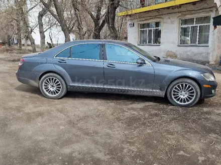 Mercedes-Benz S 500 2007 года за 7 000 000 тг. в Караганда – фото 11