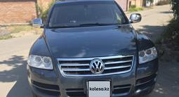 Volkswagen Touareg 2006 года за 4 500 000 тг. в Усть-Каменогорск – фото 3