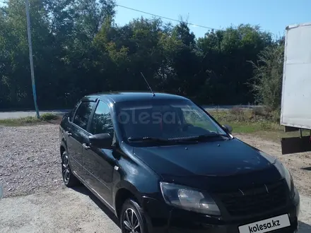 ВАЗ (Lada) Granta 2190 2018 года за 3 400 000 тг. в Усть-Каменогорск – фото 2