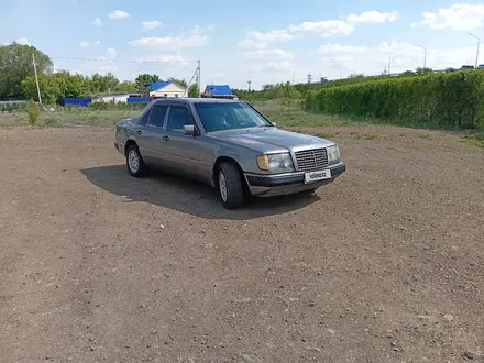 Mercedes-Benz E 230 1990 года за 900 000 тг. в Караганда