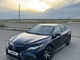 Toyota Camry 2021 года за 12 500 000 тг. в Астана