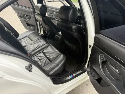 BMW 528 1997 года за 3 100 000 тг. в Алматы – фото 13