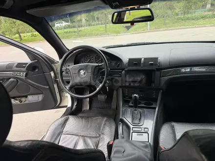 BMW 528 1997 года за 3 100 000 тг. в Алматы – фото 9