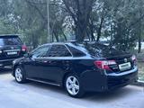 Toyota Camry 2013 года за 7 600 000 тг. в Тараз – фото 3
