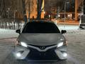 Toyota Camry 2018 года за 13 500 000 тг. в Караганда