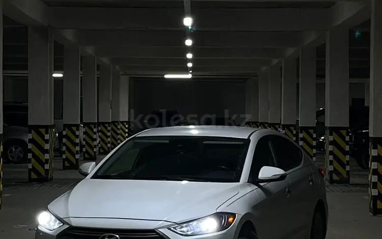 Hyundai Elantra 2016 годаүшін8 000 000 тг. в Актау