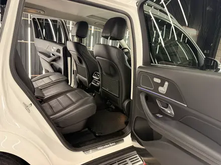 Mercedes-Benz GLS 450 2020 года за 45 000 000 тг. в Астана – фото 13