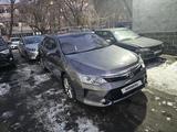 Toyota Camry 2016 года за 11 500 000 тг. в Алматы – фото 2